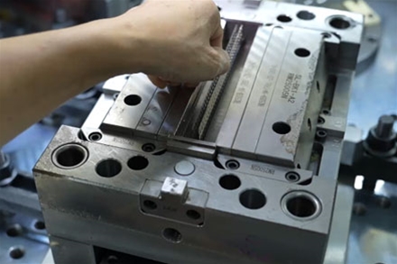 生産現場のビデオ展示